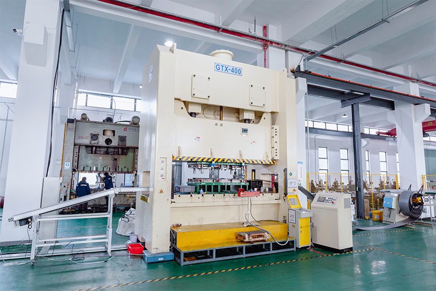 Attrezzature di fabbrica